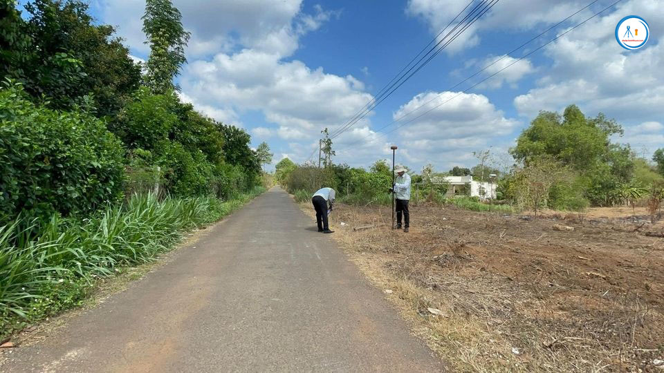 Tại sao cần phải đo vẽ nhà đất trước khi sang tên, tách – hợp thửa đất? Dịch vụ đo đạc Long An uy tín